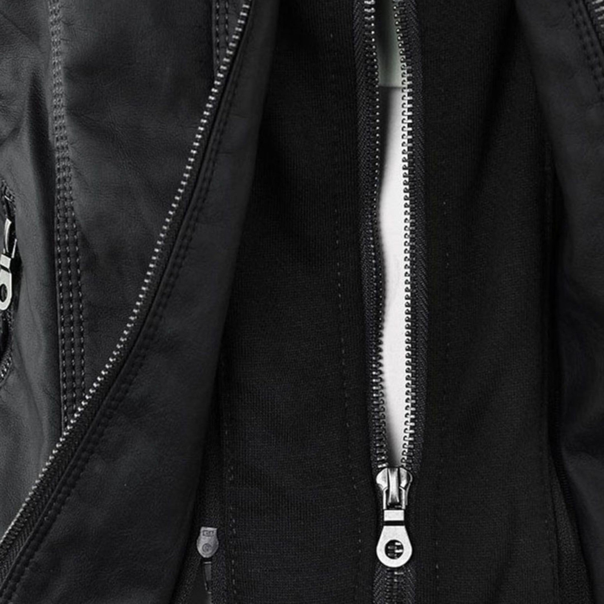 Laurina™ | Chaqueta con capucha estilizada para motociclistas