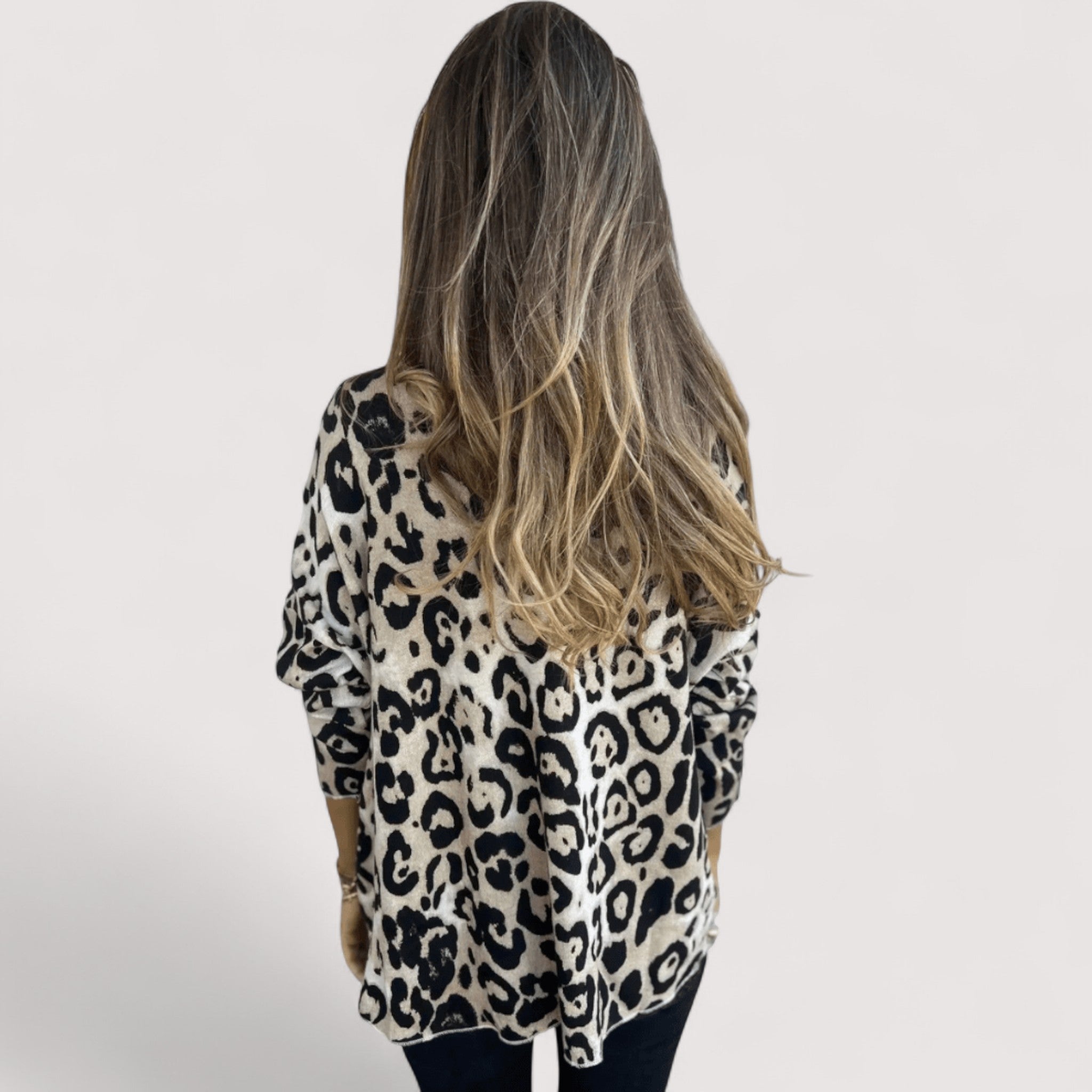 Zlata™ | Top ligero para mujeres con estampado de leopardo
